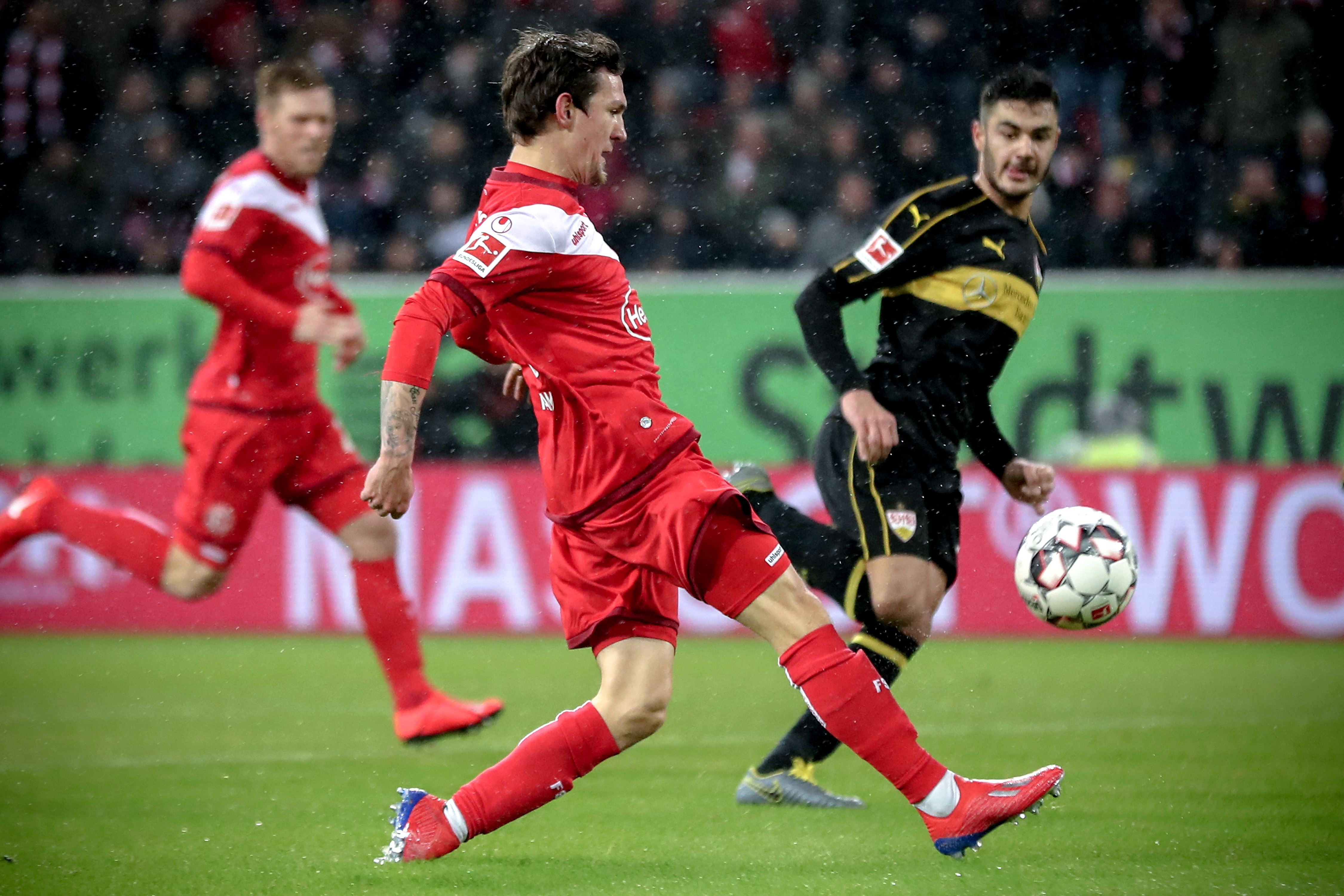 队员之间的 队员之间的