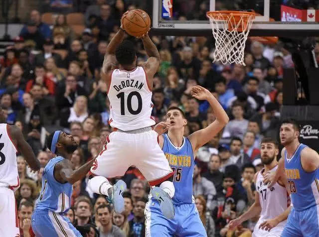 使那里的足 使那里的足