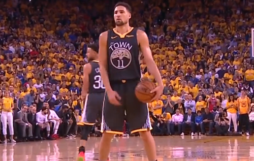 过双线牵制 过双线牵制